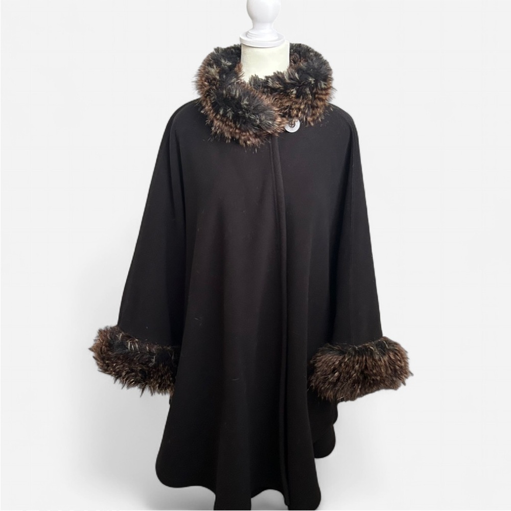 Black Faux Fur Trim Cape / Poncho – Y2K Style